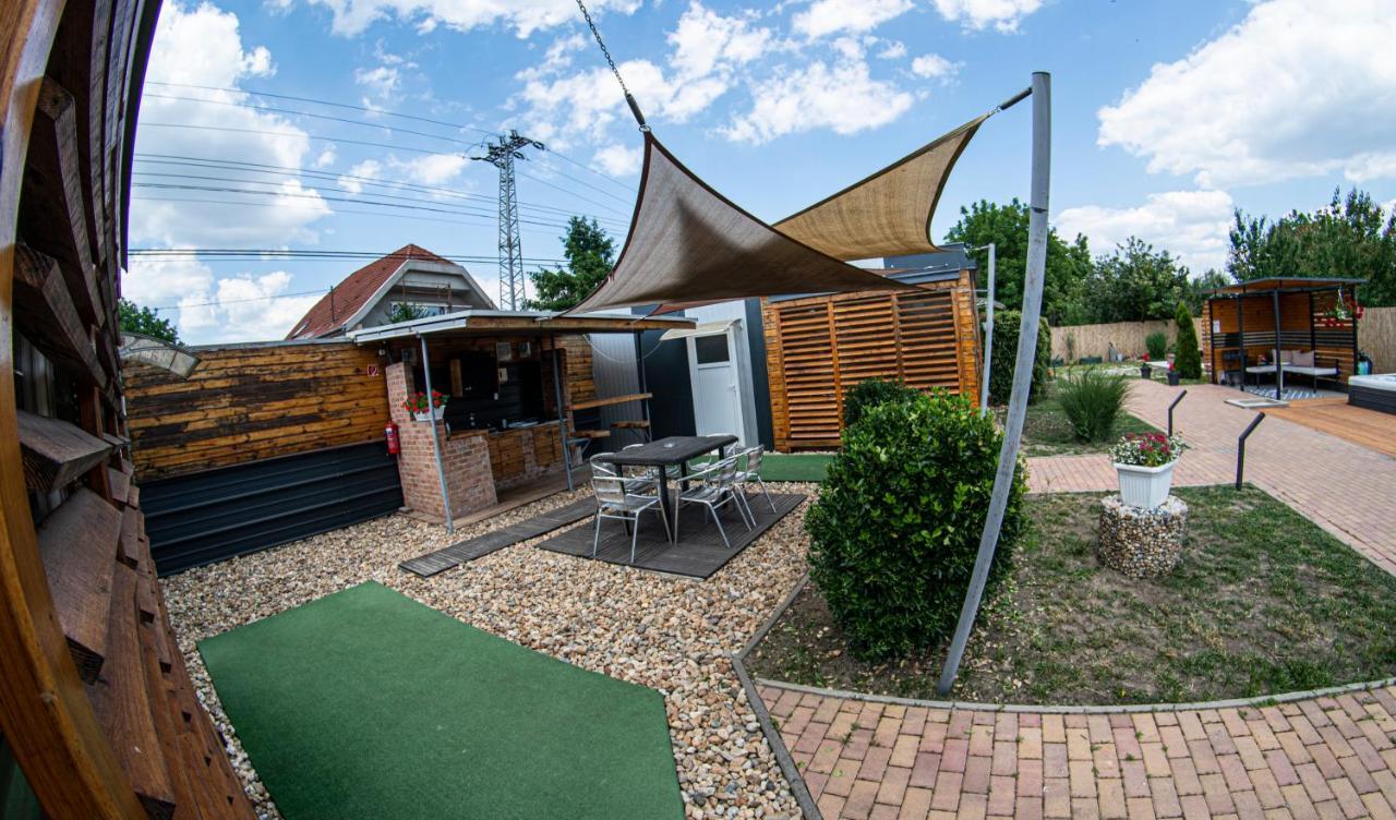 Green Corner Wellness Püspökladány Exteriér fotografie